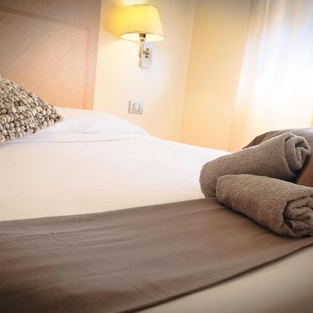 Residence I Triangoli Casal Palocco Kültér fotó