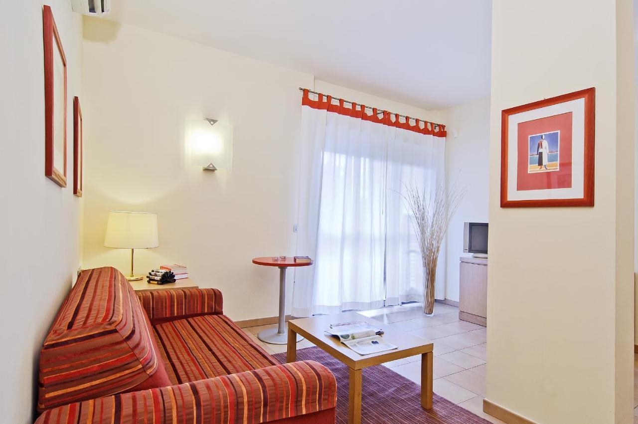Residence I Triangoli Casal Palocco Kültér fotó