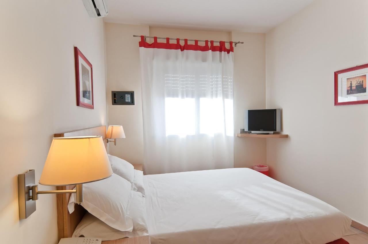 Residence I Triangoli Casal Palocco Kültér fotó