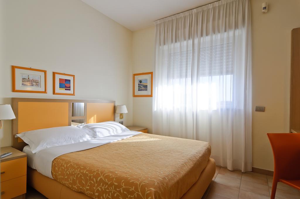 Residence I Triangoli Casal Palocco Szoba fotó